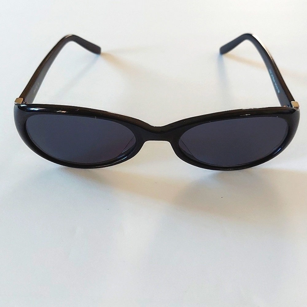 NWOT Aero Juliet Jet Black Frame Dark Lens